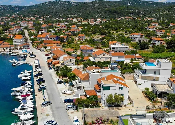 Adastra Vila Vinišće