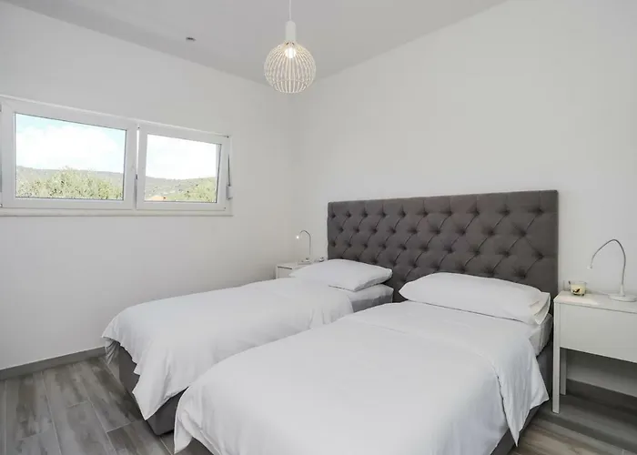 Vila Adastra Vinišće